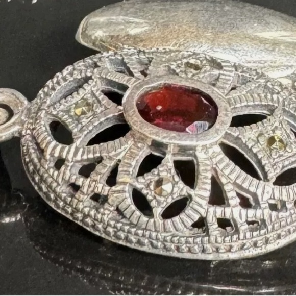Art deco sterling silver and Garnet beautiful condition for the age - Picture 10 of 10